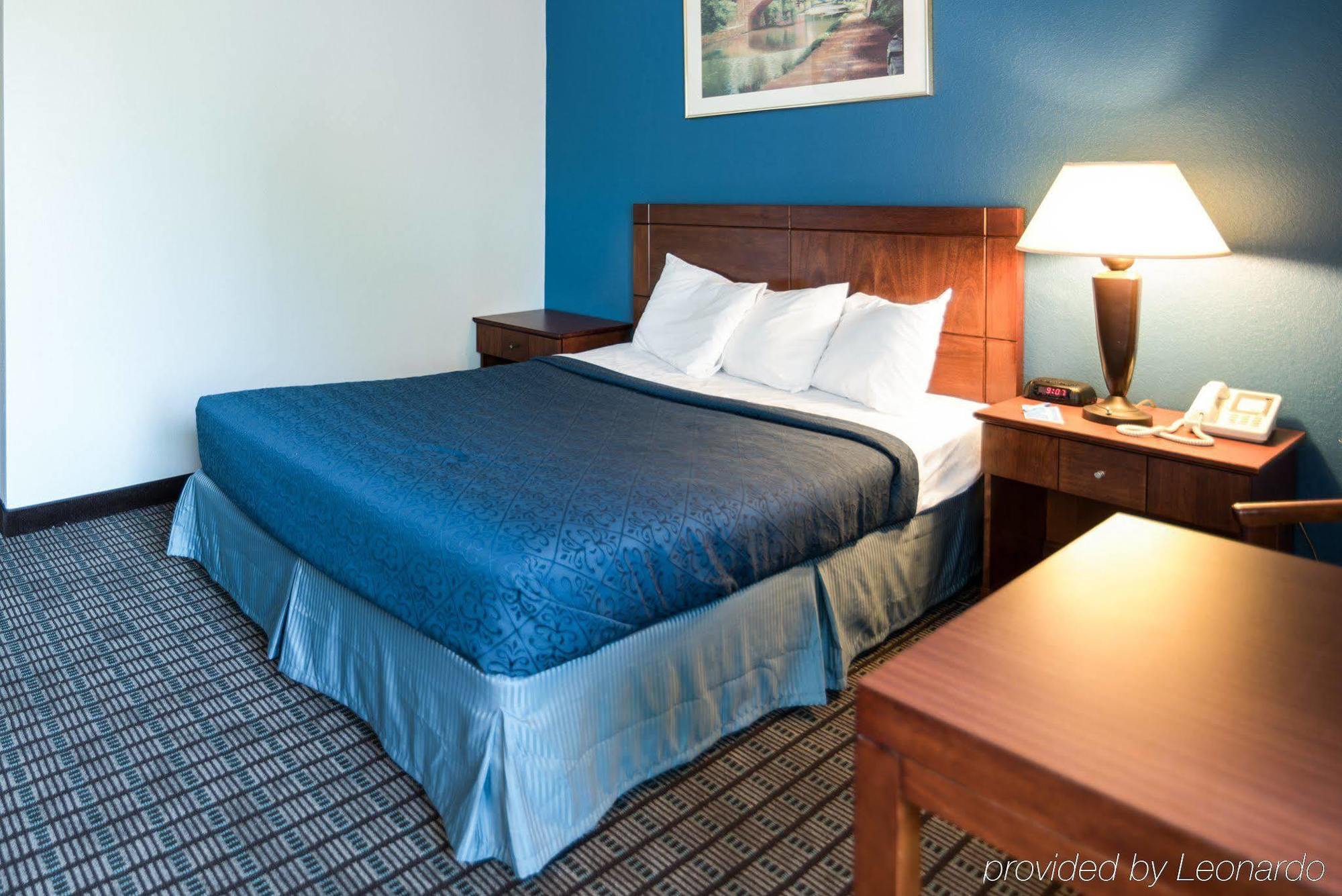 Rodeway Inn กรีนฟิลด์ ภายนอก รูปภาพ